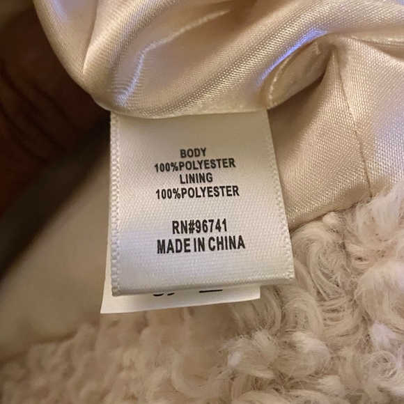 Wooly And Versatile Jacket - Picture 5 of 7